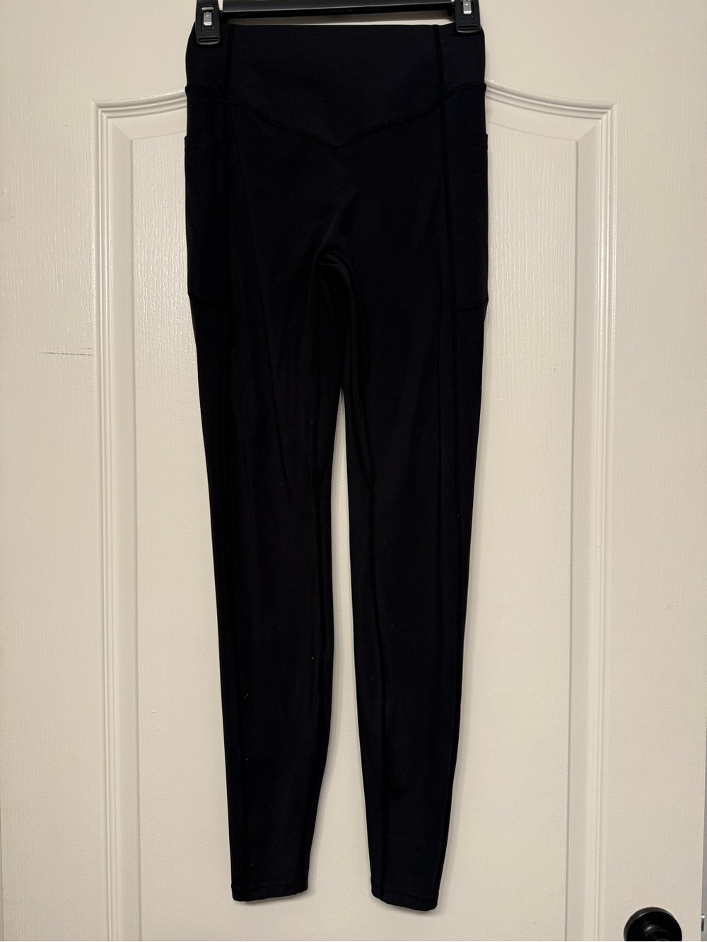 Halara Black High Waisted Scrunch Butt Leggings Size Small Full Length